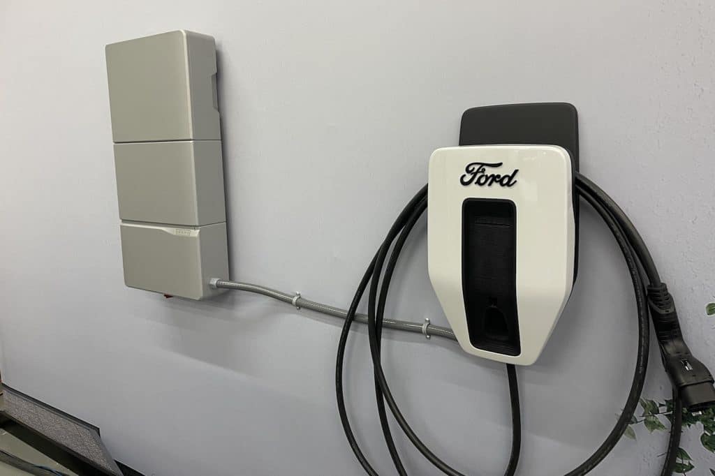 ford f 150 lightning charging stations