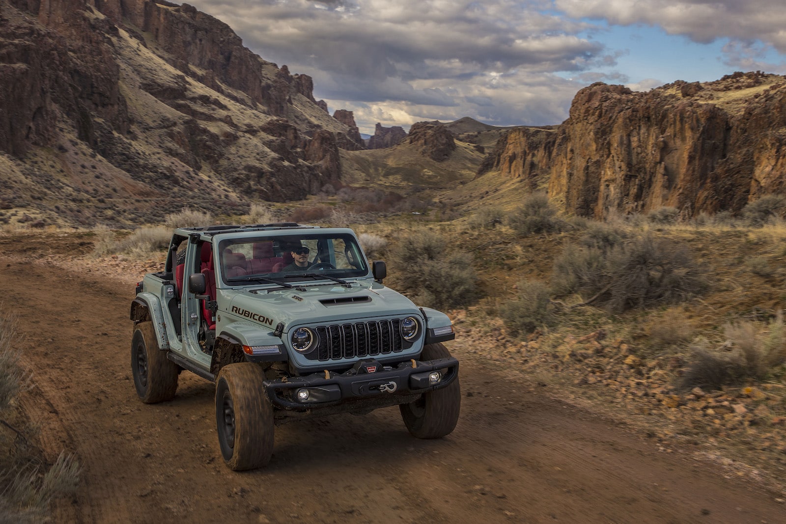 Jeep Unveils Updated 2024 Wrangler at NYIAS The Detroit Bureau